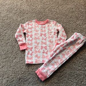 Mon Petit Baby Girl Pink & White w Bows Long John’s PJ’s

Size 18M